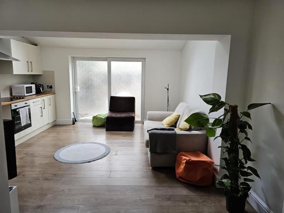 Beautiful Garden Flat Near Central لندن المظهر الخارجي الصورة