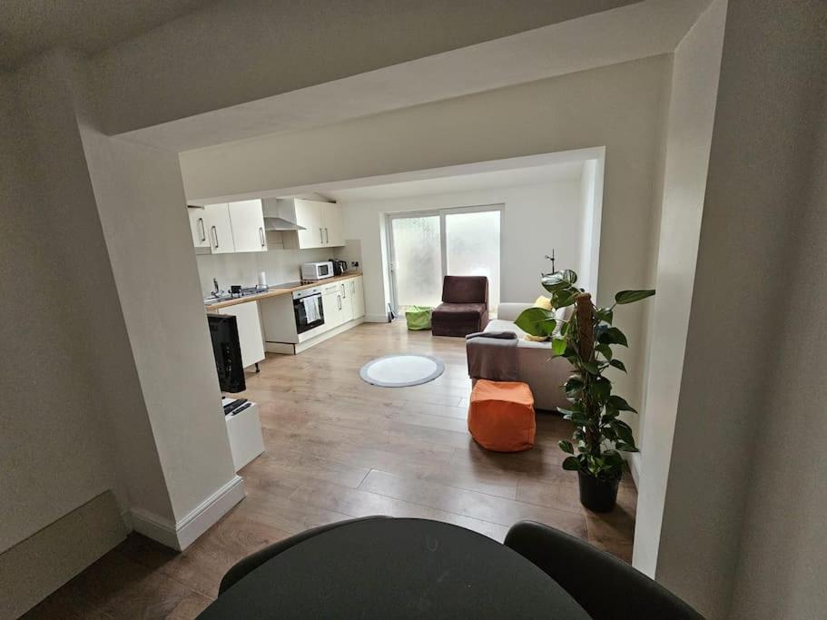 Beautiful Garden Flat Near Central لندن المظهر الخارجي الصورة