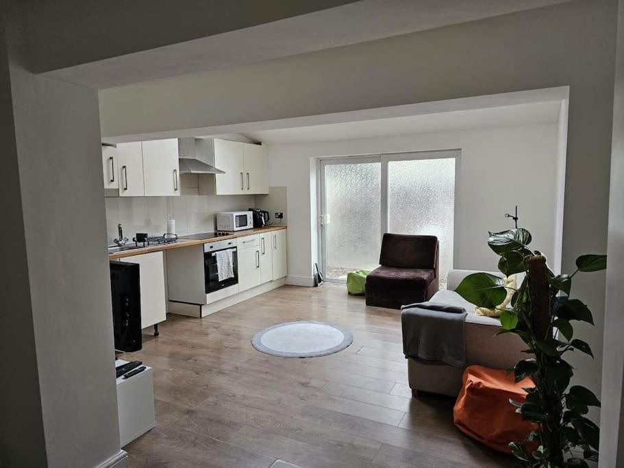 Beautiful Garden Flat Near Central لندن المظهر الخارجي الصورة